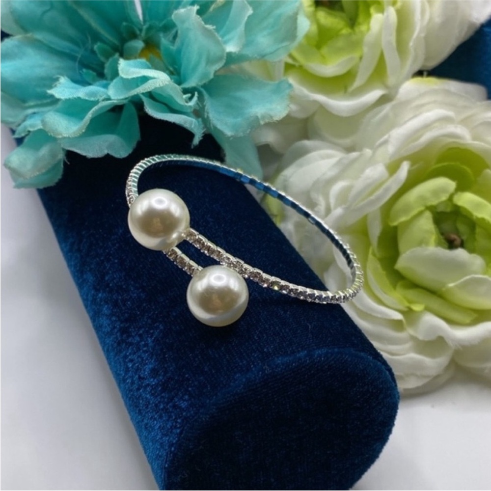 Pearls & Gemstone Cuff Stretch Open Wrap Bangle Bracelet NEW!